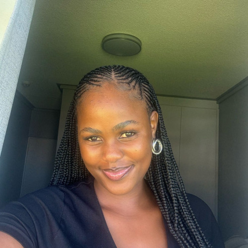 Naomi M. profile photo