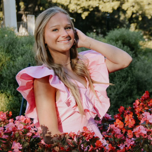 Ellie b. profile photo