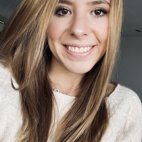 Melanie B.