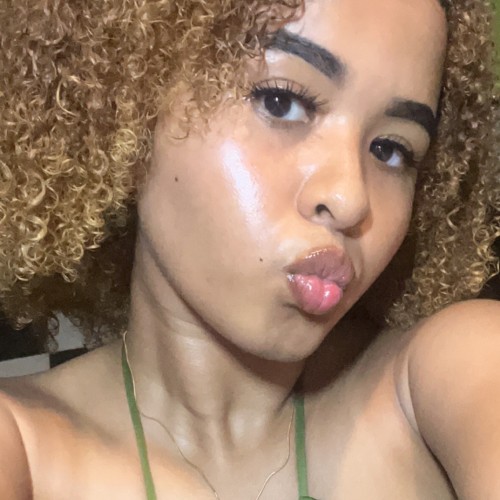 Yamila S.