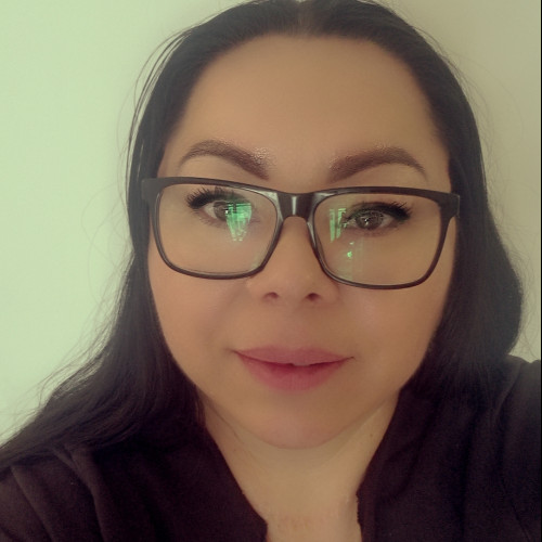 Zara  v. profile photo