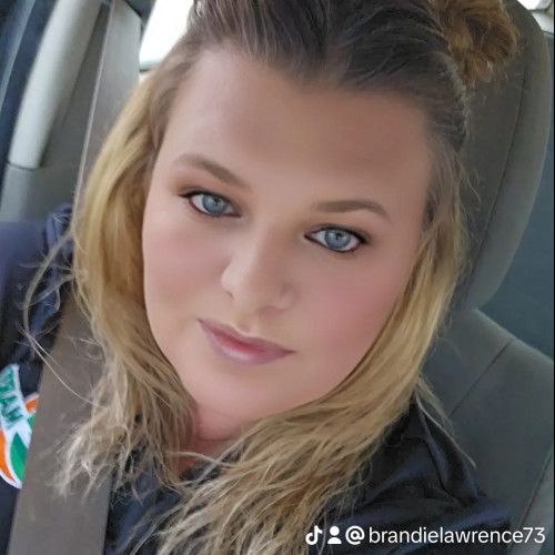 Nikki L.