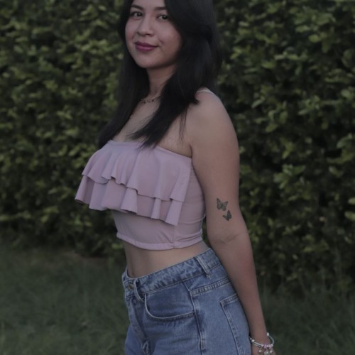 gabi r.