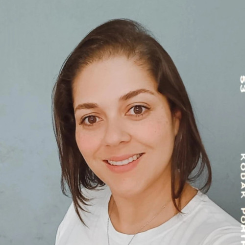 Iara T. profile photo