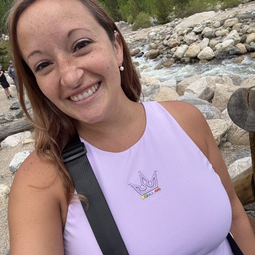 Holly M. profile photo