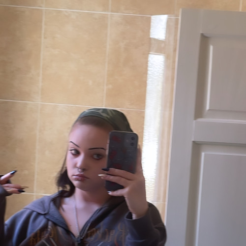Chloe J. profile photo