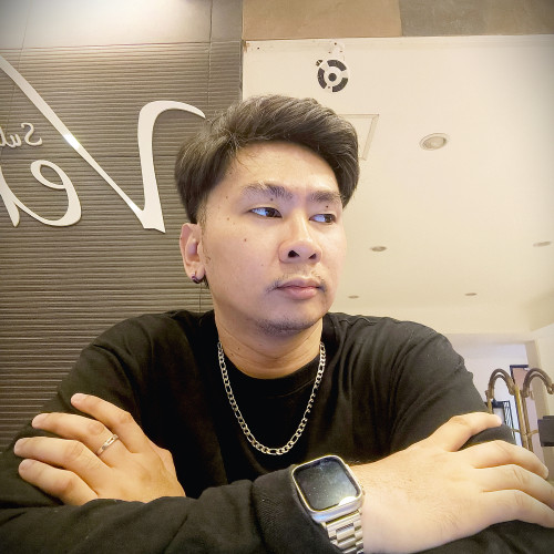 Cjhay D.