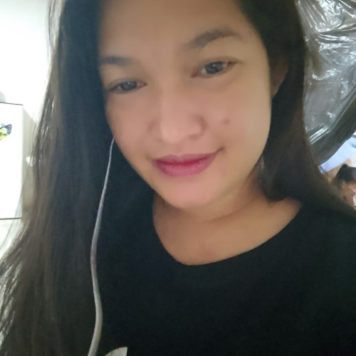 faye v. profile photo