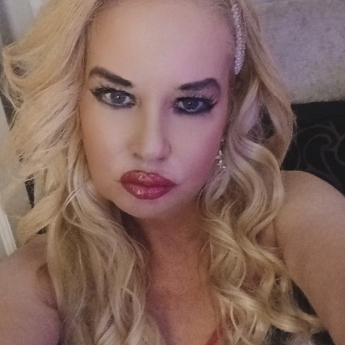 Tina L. profile photo