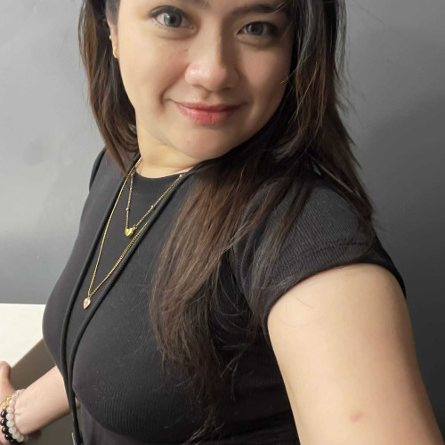 Rhian R. profile photo