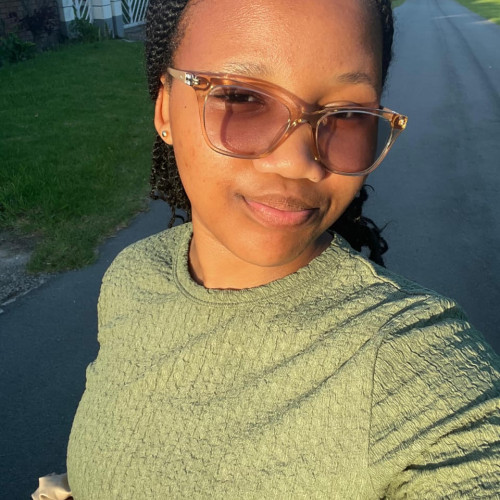 Naya M. profile photo