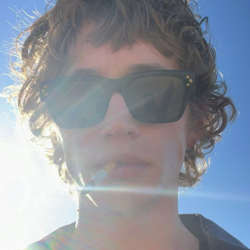 Vivianne F. profile photo