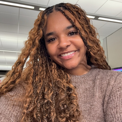 Lesley R. profile photo