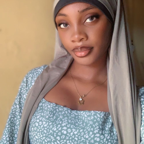 zarah m. profile photo