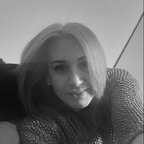 Elisabeta S. profile photo