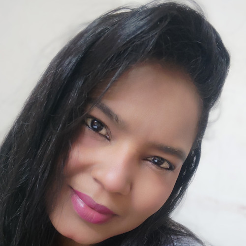 LARAINA M. profile photo