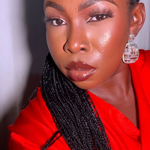 Ivy  E. profile photo