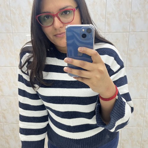 Constanza V.