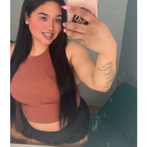 Roxi E.