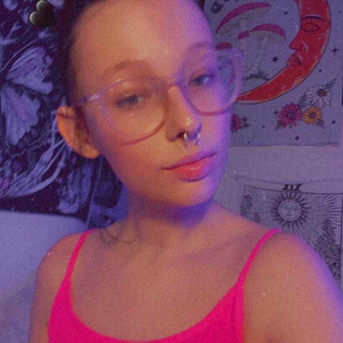 Kyndra E.