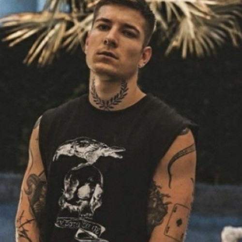 Van  V. profile photo