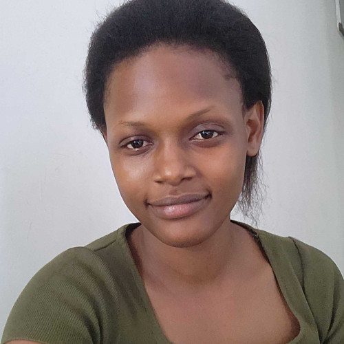 winnie n. profile photo