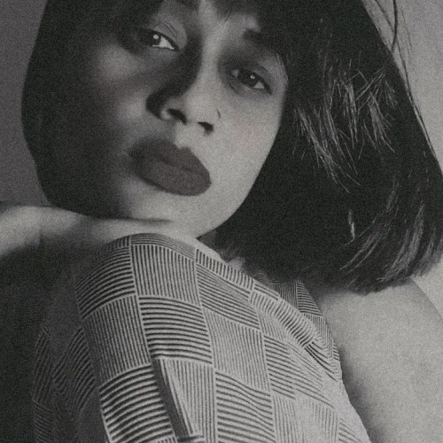 VIVIANE G.
