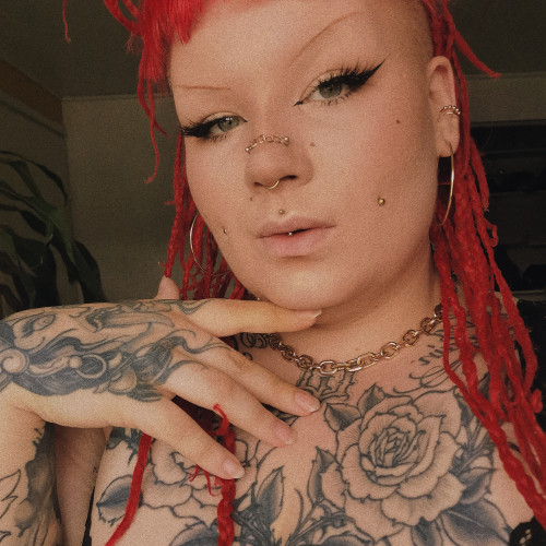 Aurora  G. profile photo