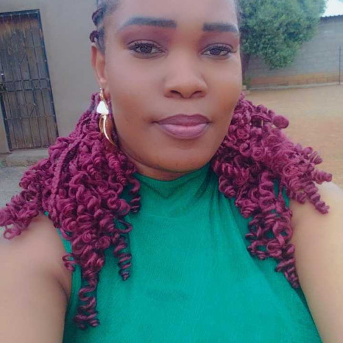 Yvonne M. profile photo