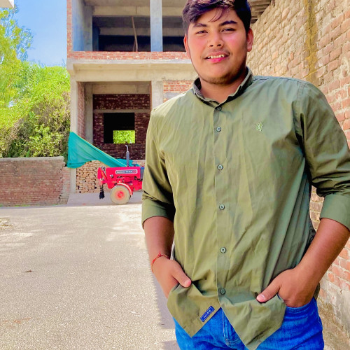 Ayush  . profile photo