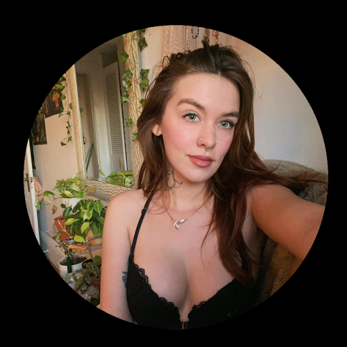 Elodie C.