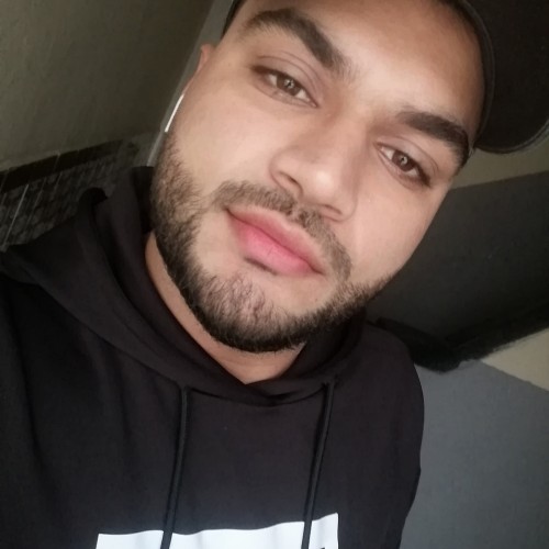 Ali L.