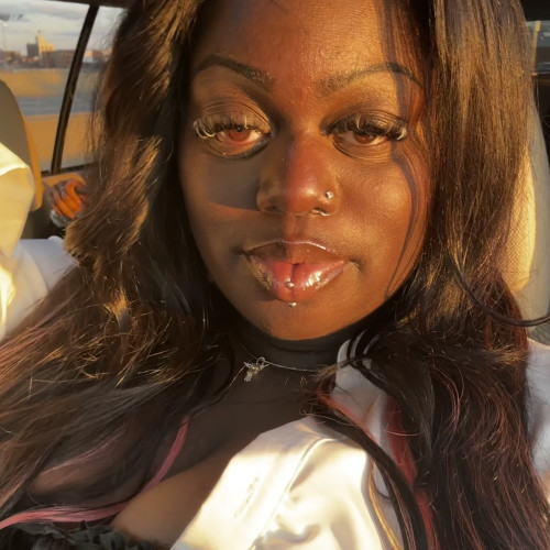 Kheeya M. profile photo