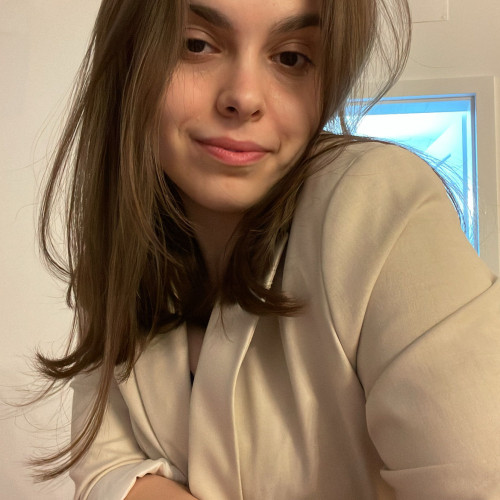 Emanuela G.