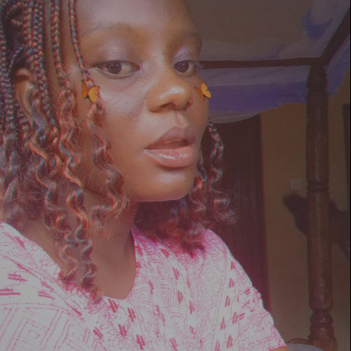 EVELYNE M. profile photo