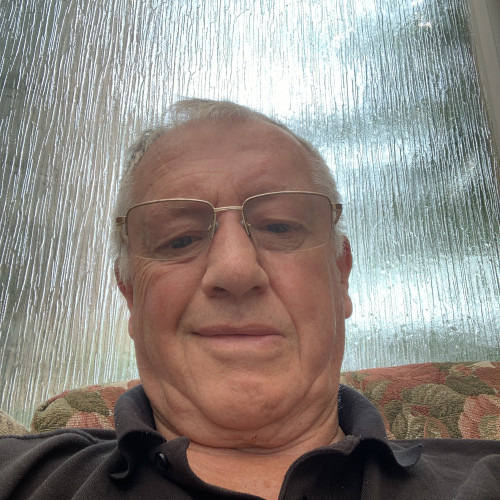 Martin E Y. profile photo