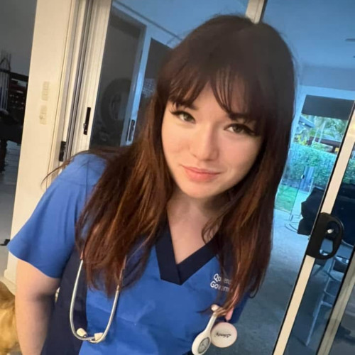 Madeleine b. profile photo