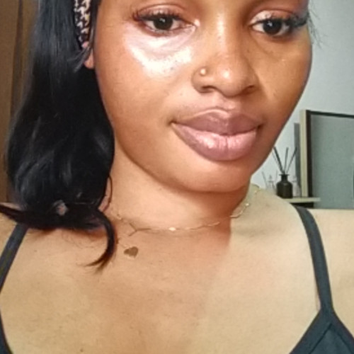 Esther Ceedy  J. profile photo