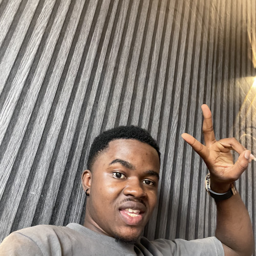 Onikuyide  F. profile photo