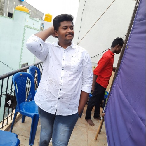 Muthu S.