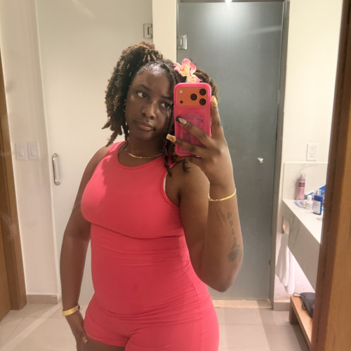 niya f. profile photo