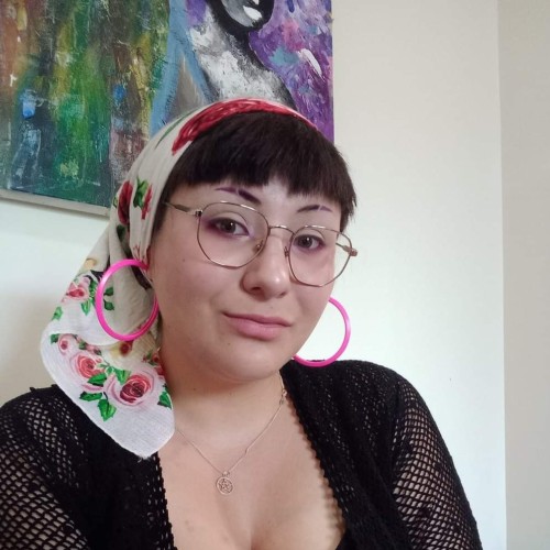 Lisa B.