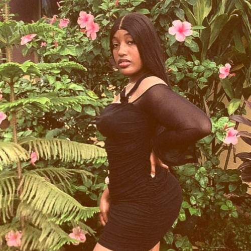 •	Motivation	•	Music	•	Selflove & healing	•	Life stories	•	Relationships	•	Random chats	•	Movies & lifestyle J.