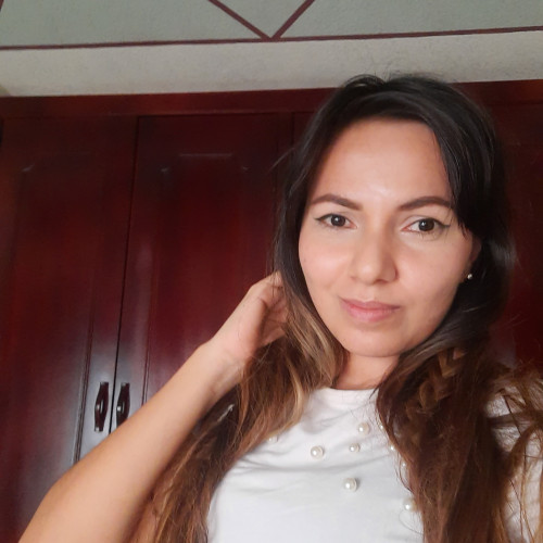 aleja v. profile photo