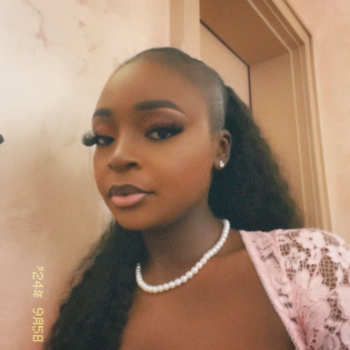 Zaynab I. profile photo