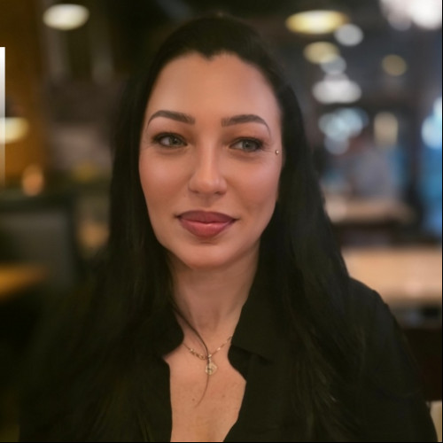 Holly  S. profile photo
