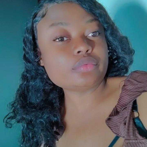 Rozy M. profile photo