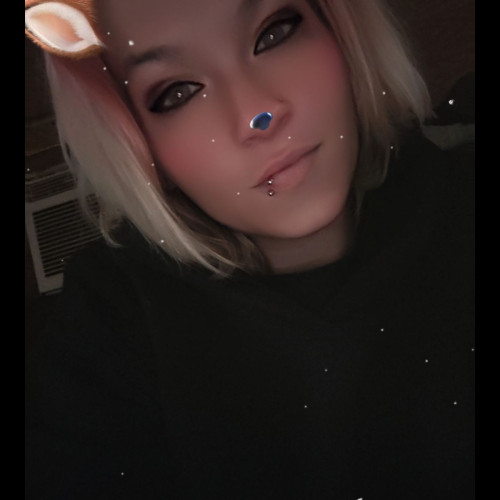 AmberLynne E. profile photo