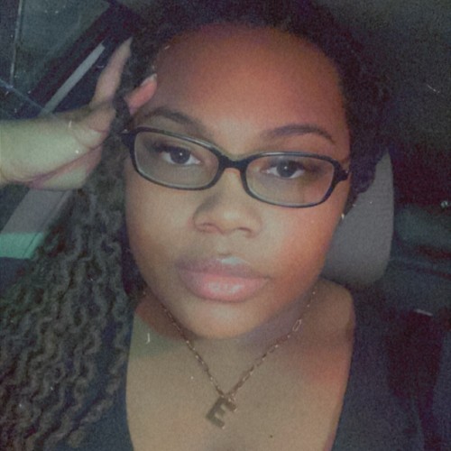 Essence M.