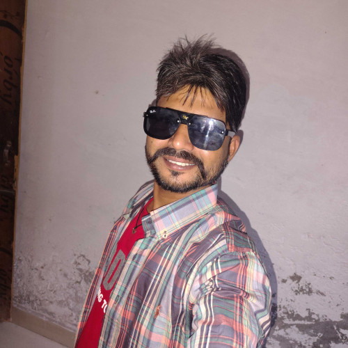 Lucky39 Y. profile photo